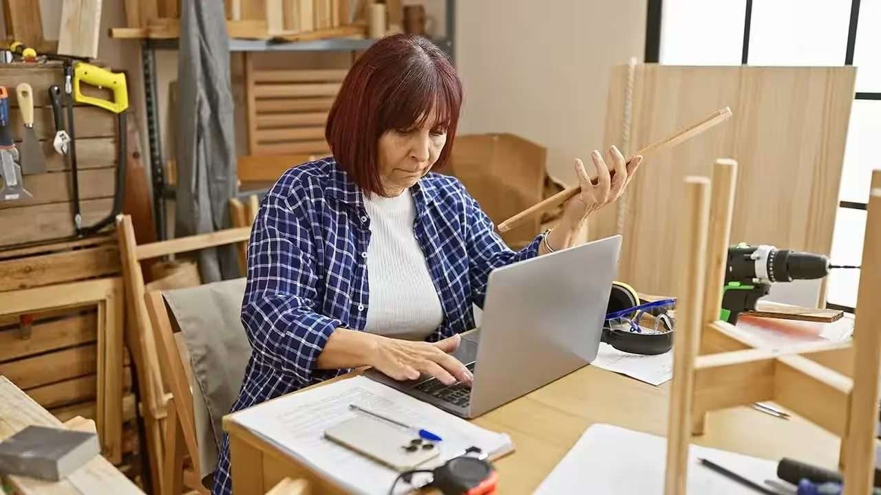 Planning a vacation independently vs. working with a travel advisor — the real cost comparison